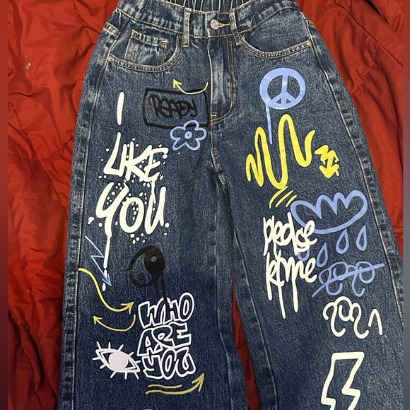 xs baggy jeans in good condition have been worn once or twice - Picture 2 of 3